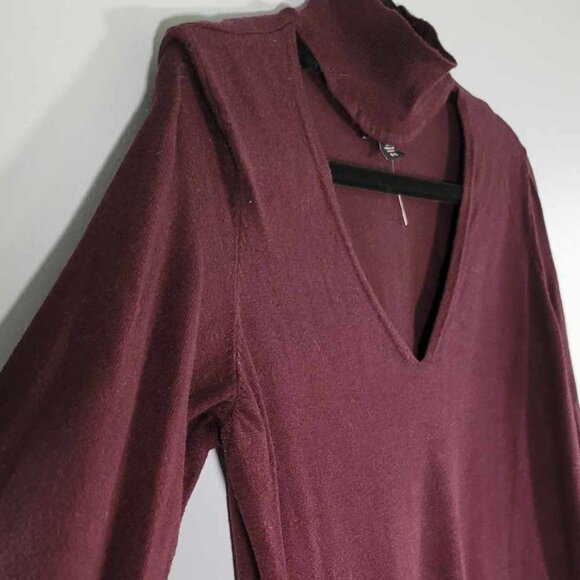 Le Chateau burgundy sweater with v neck cut out. EUC - Picture 2 of 7